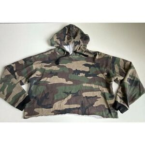 Forever 21 Camo Raw Hem Cropped Hoodie Pullover Size Medium Women 100% Cotton